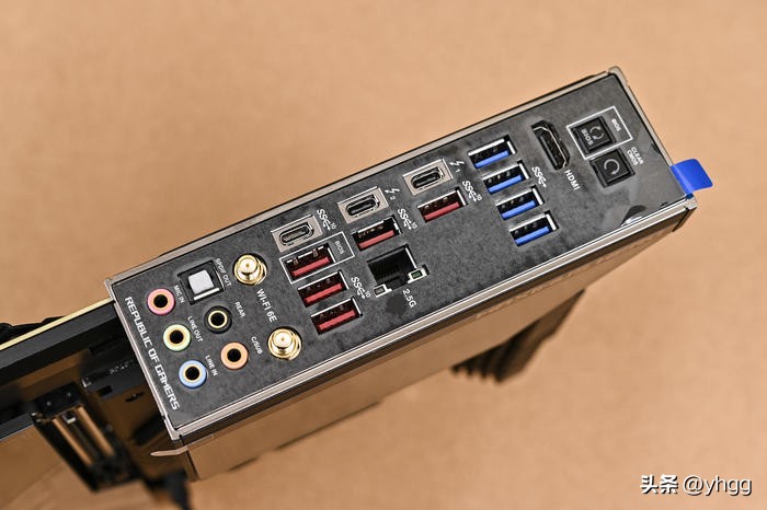 黑金全塔海景房——ROGZ790HERO+4080猛禽+追风者NV7装机展示