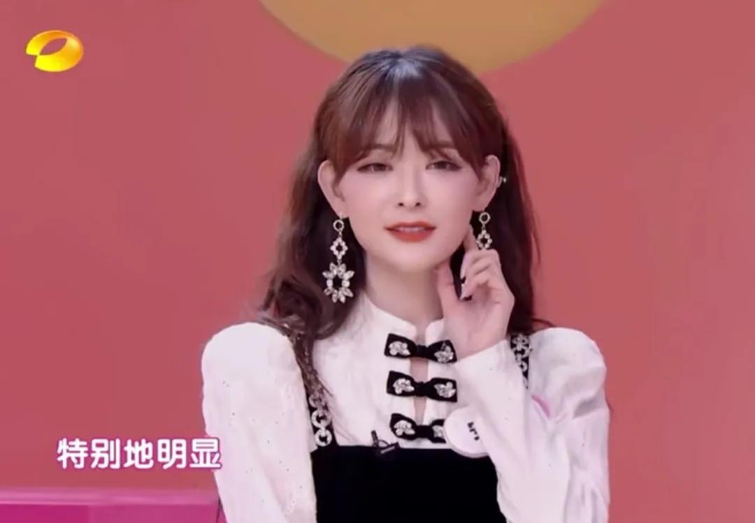 50岁大妈装嫩网红,50岁大妈为火装网红