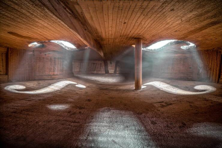 印度男子骑自行车去瑞典,印度小伙骑自行车追求瑞典女孩