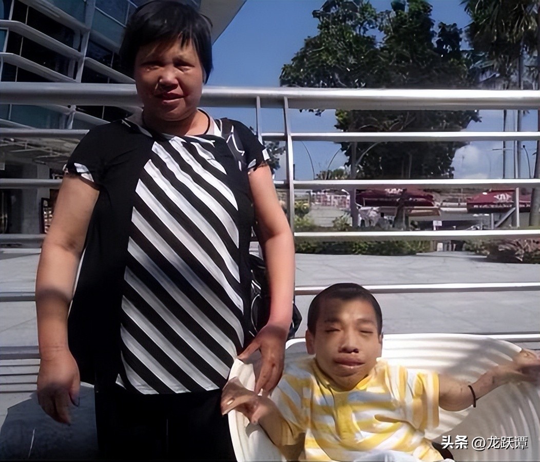 韬环鍗冧嚎鐨勫瘜璞潗杞濞跺コ绉樹功,90鍘樼背琚栫弽鎬昏