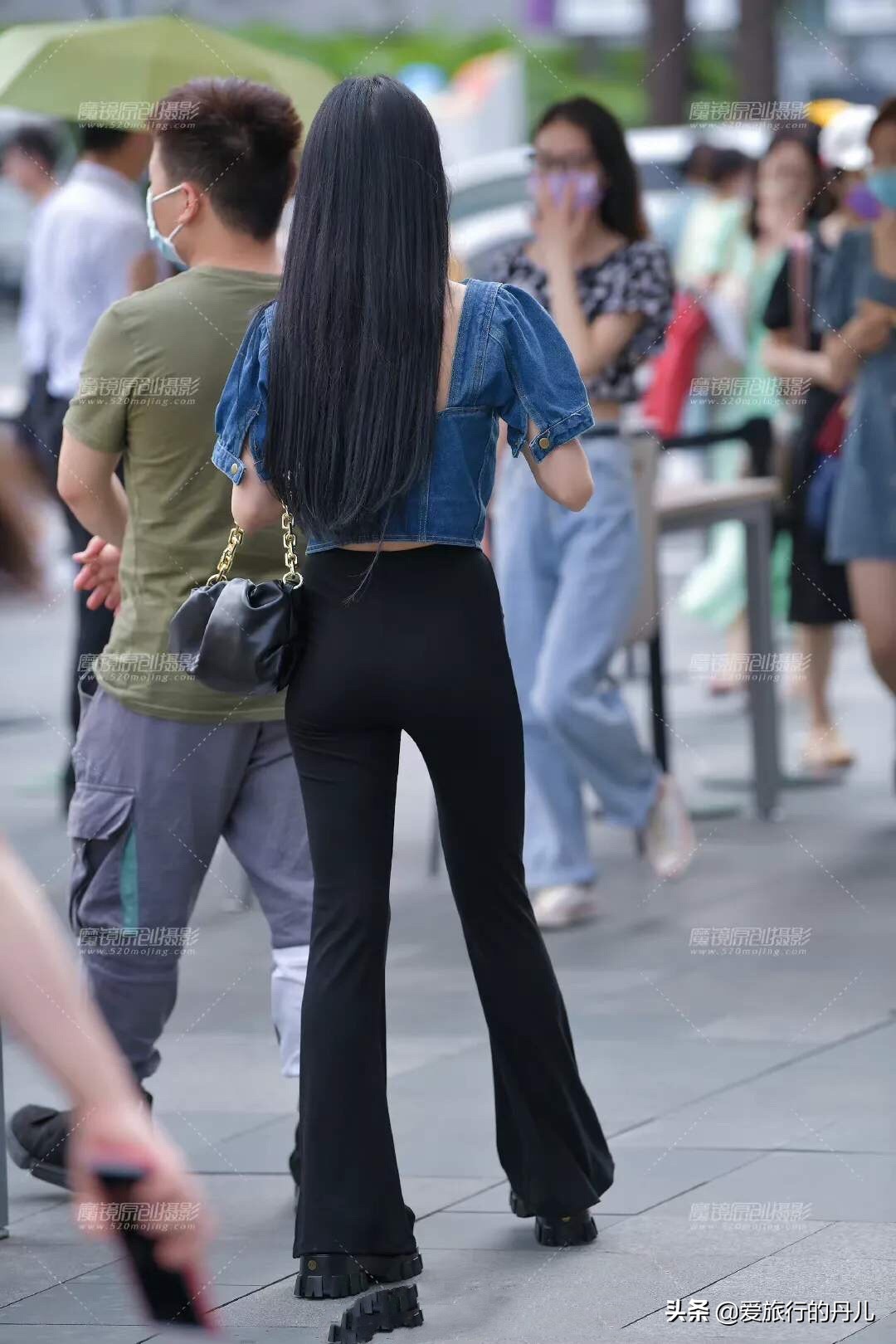 复古衬衫搭配黑色喇叭裤,牛仔裤复古衬衫搭配图片