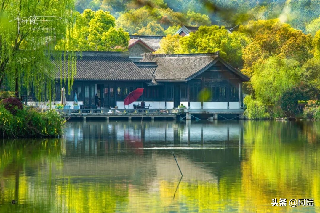 杭州城南有个鲜为人知的水景公园,杭州景点平湖秋月