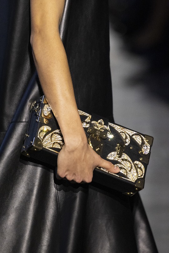 2022年年度最佳包包,2022年最流行的最简约手提包