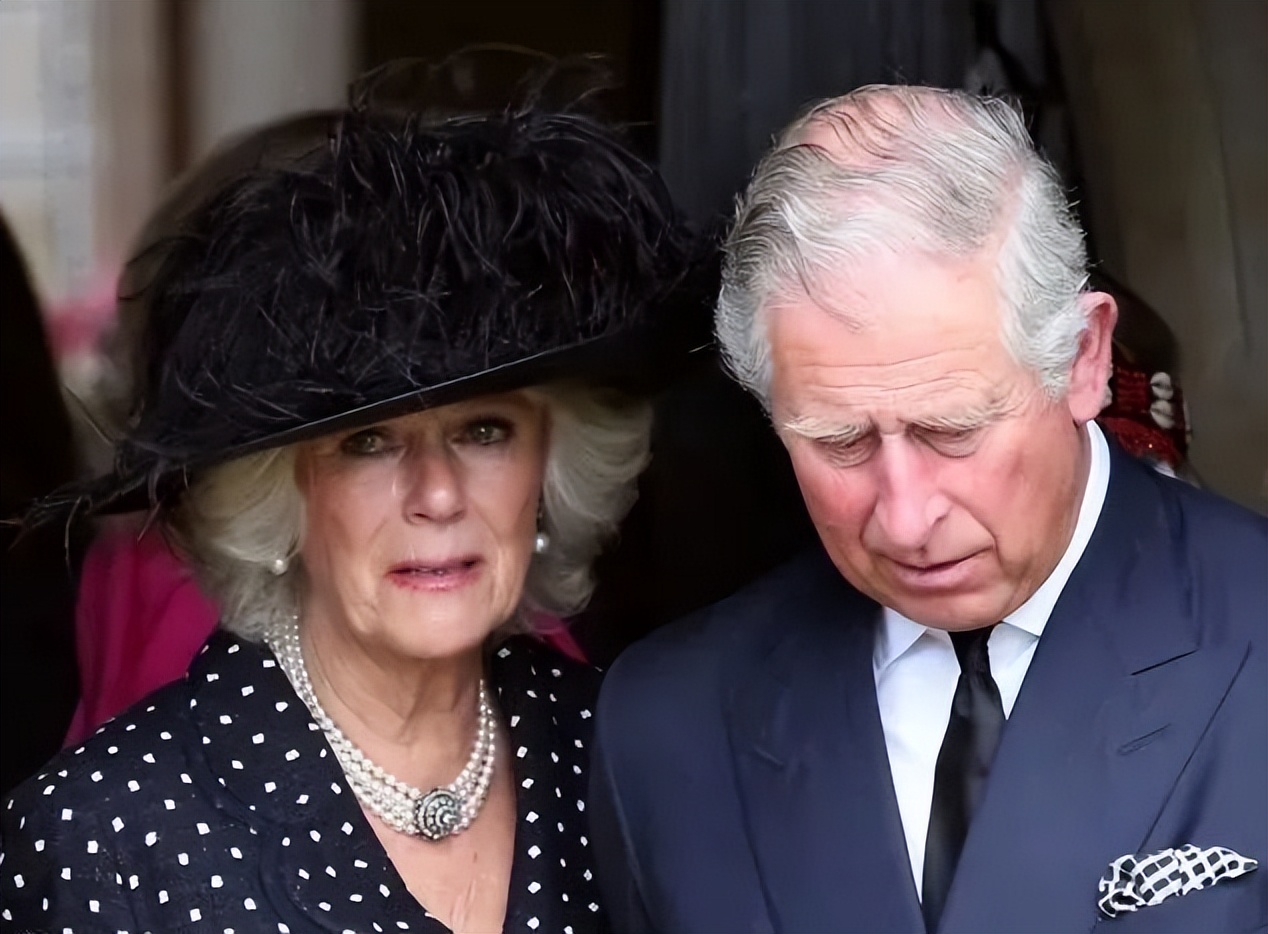 那位曾靓绝时尚圈、串起欧洲上流社会的超模为何落魄至此……