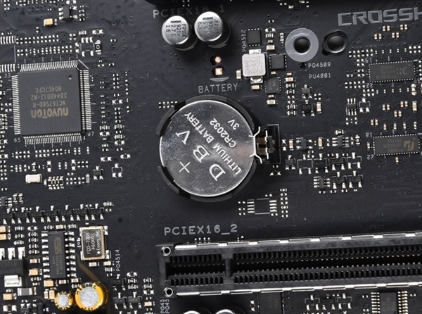 主板纽扣电池需要每几年换一次,主板上的电池一般多久更换