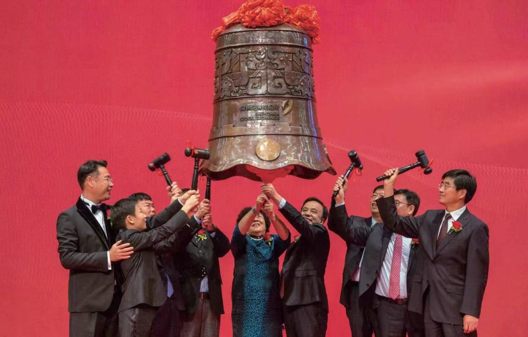 年赚8亿！被中年男人捧红的小作坊，凭什么打脸日本？