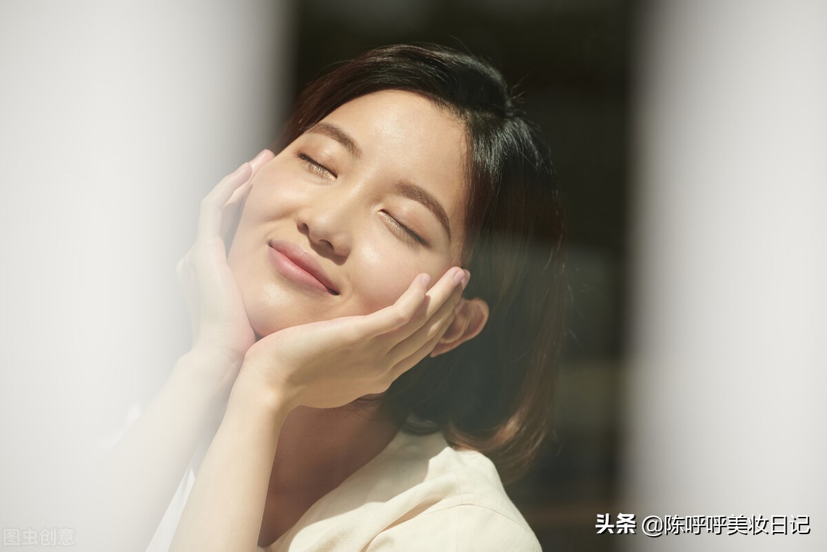 40岁阿姨的4个变美小技巧,如何让皮肤变得又白又嫩学生党