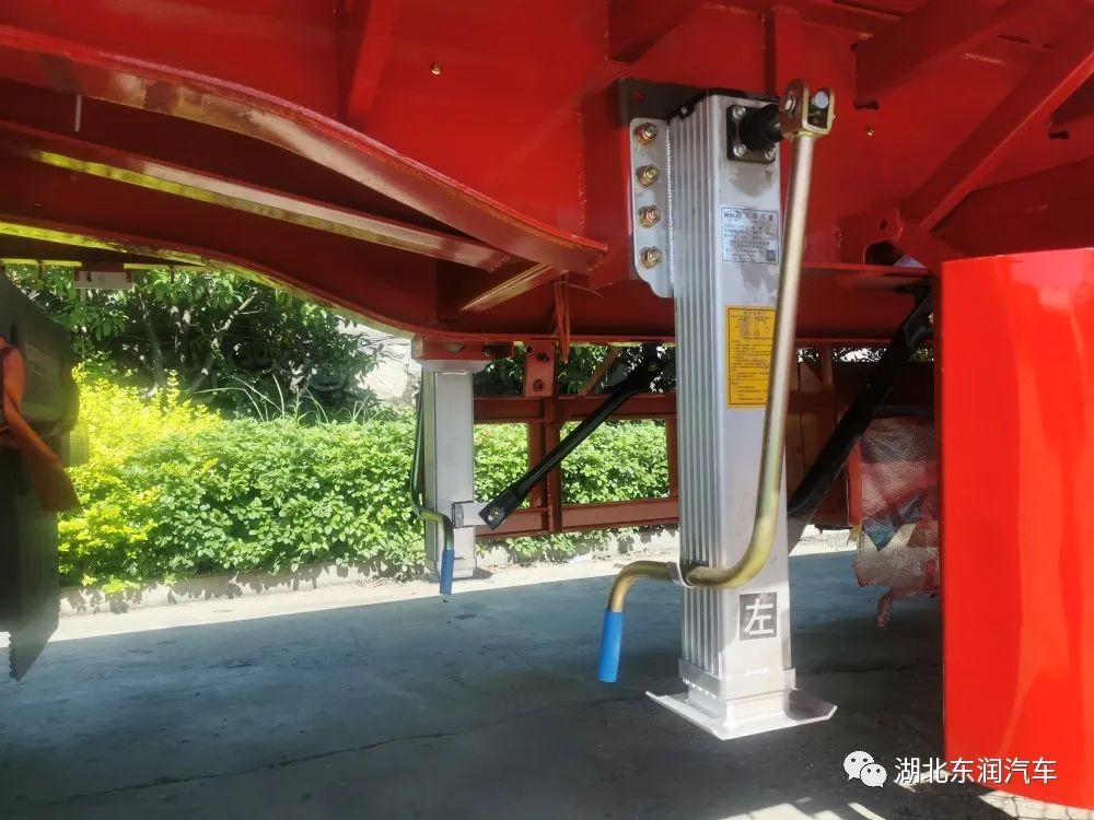 一路向钱,湖北东润半挂车