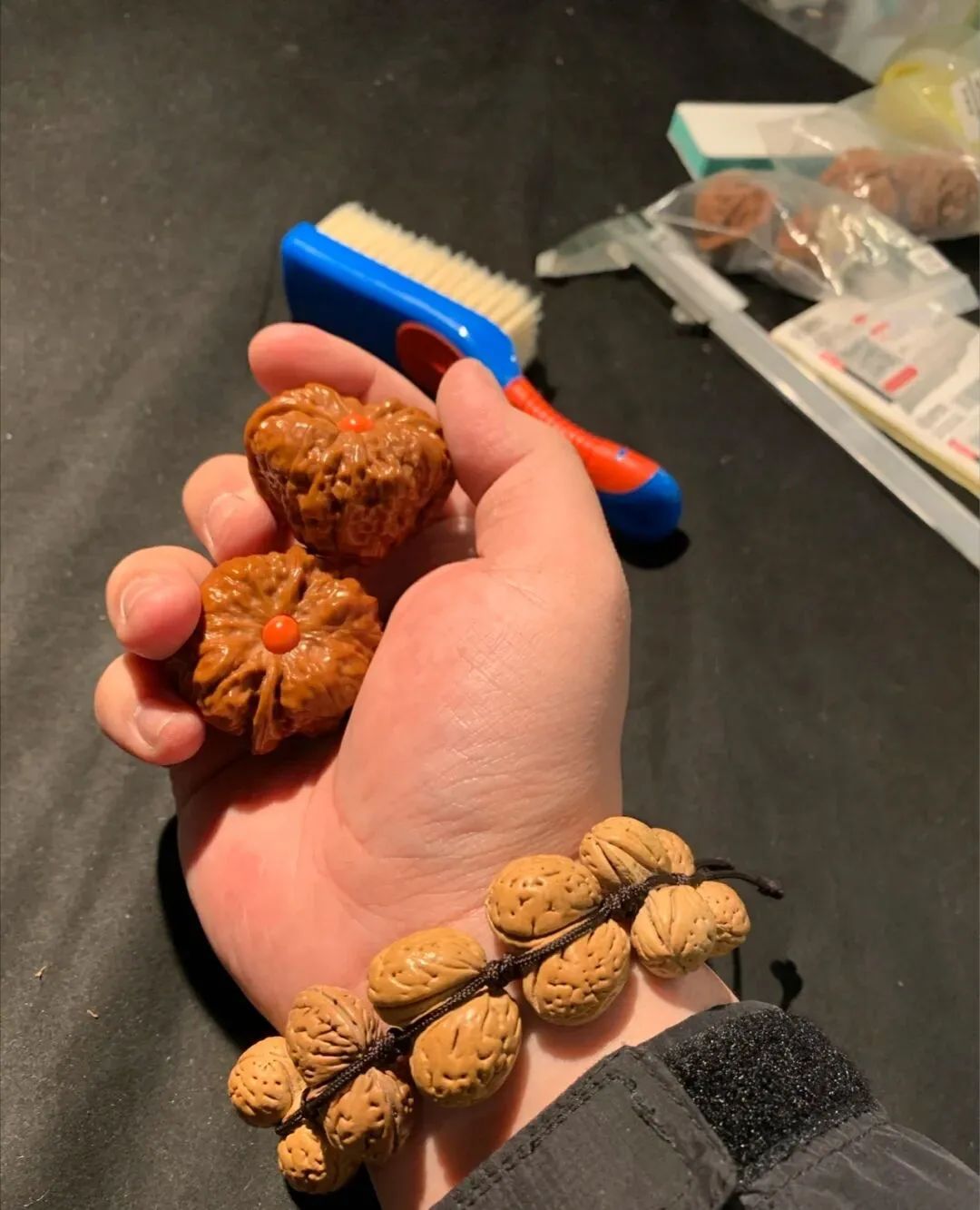 与众不同的双棒文玩，是时尚达人追求的最终目标