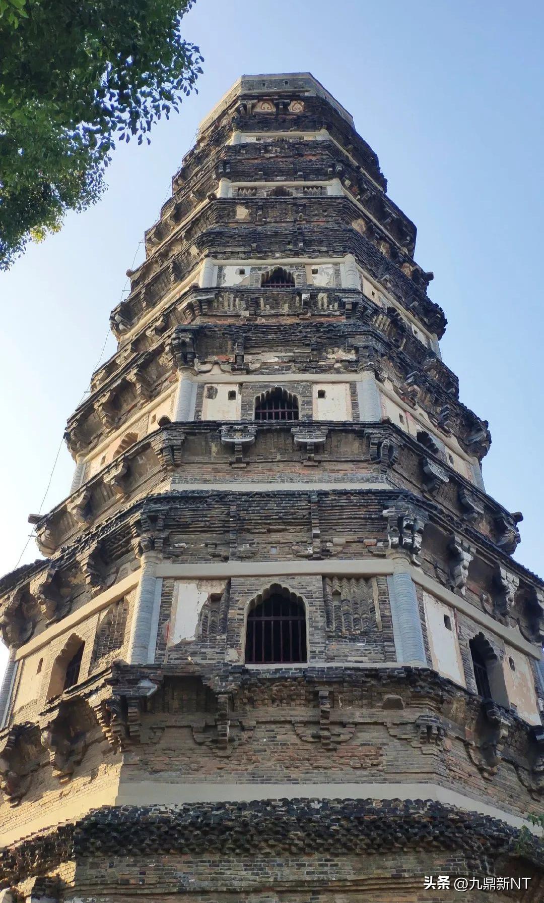 中国的佛塔一般是多少层,中国的佛塔均为高僧的骨塔吗