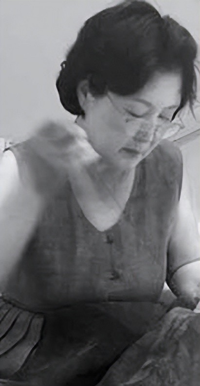 文在寅夫人：看似最接地气的第一夫人，却被曝花10亿公款买衣服