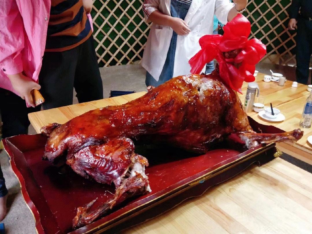 舌尖上的中国菜——浅论全国各地的特色美食