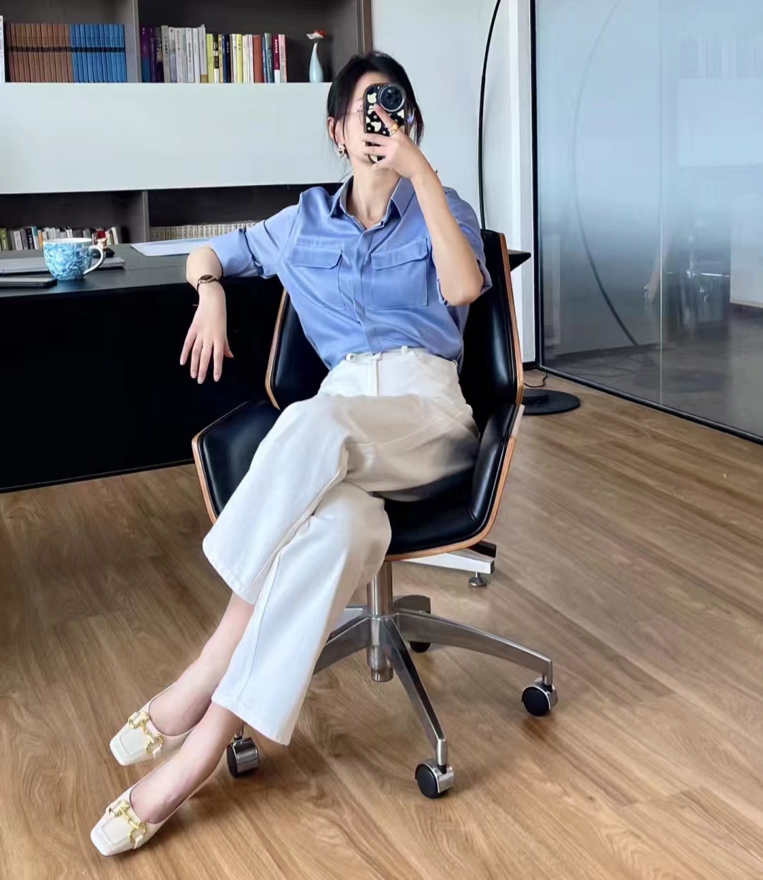 白裤子配什么颜色的上衣好看,白裤子配什么上衣好看夏季女