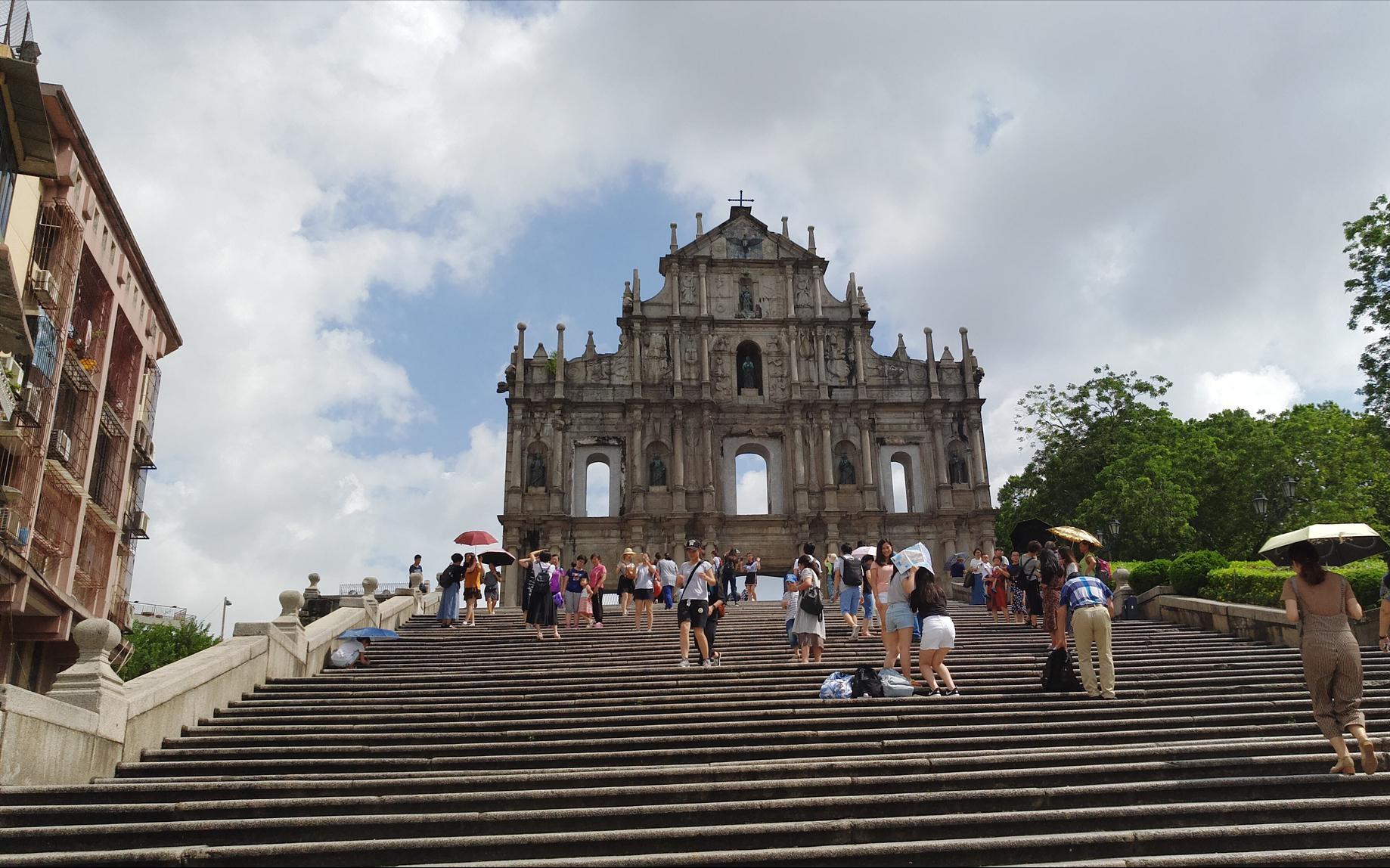 香港和澳门属于特别行政区吗,香港过澳门用什么证件