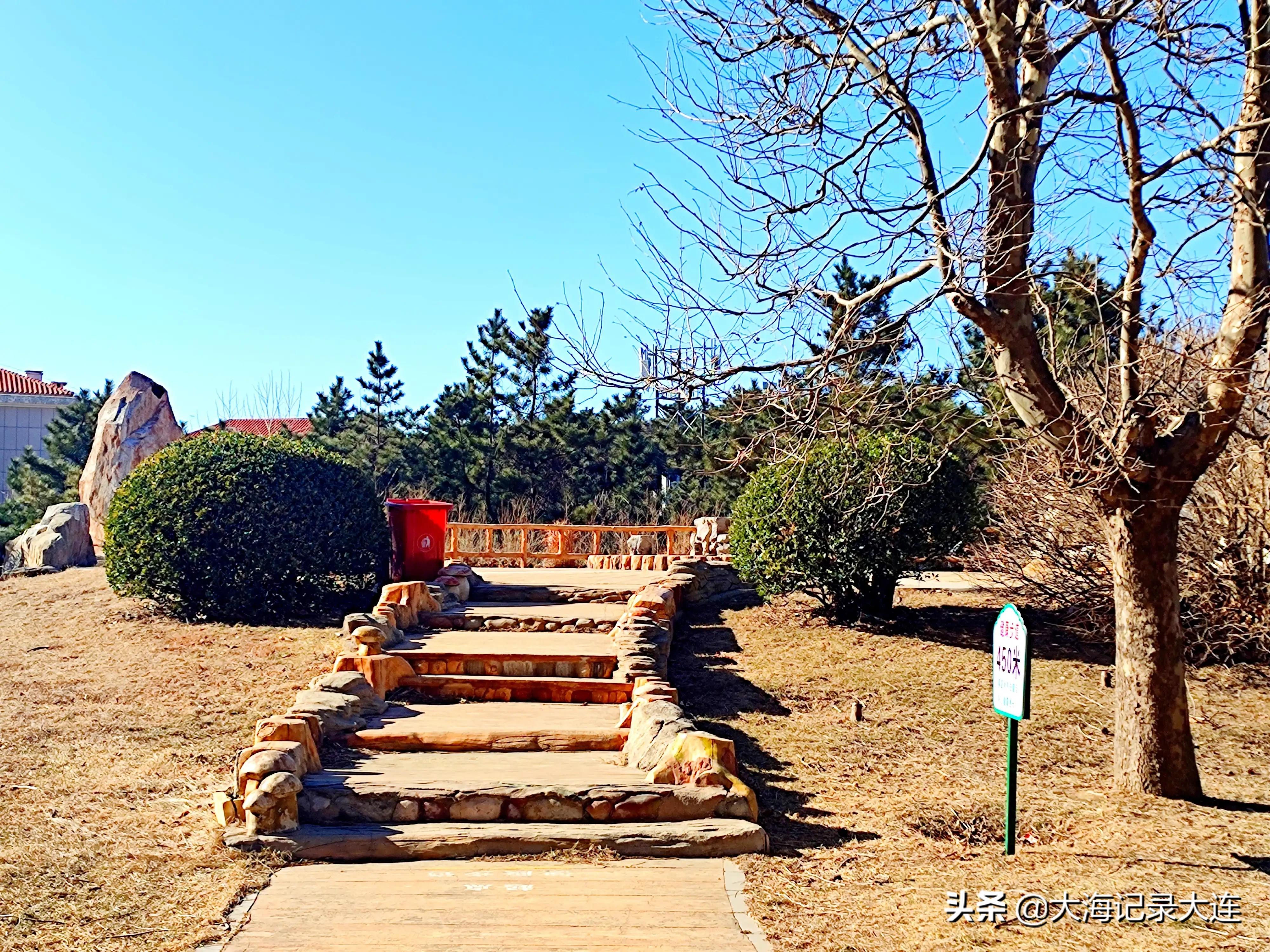 大连唯一以象棋博弈为主题的公园，投资260余万，就在旅顺开发区