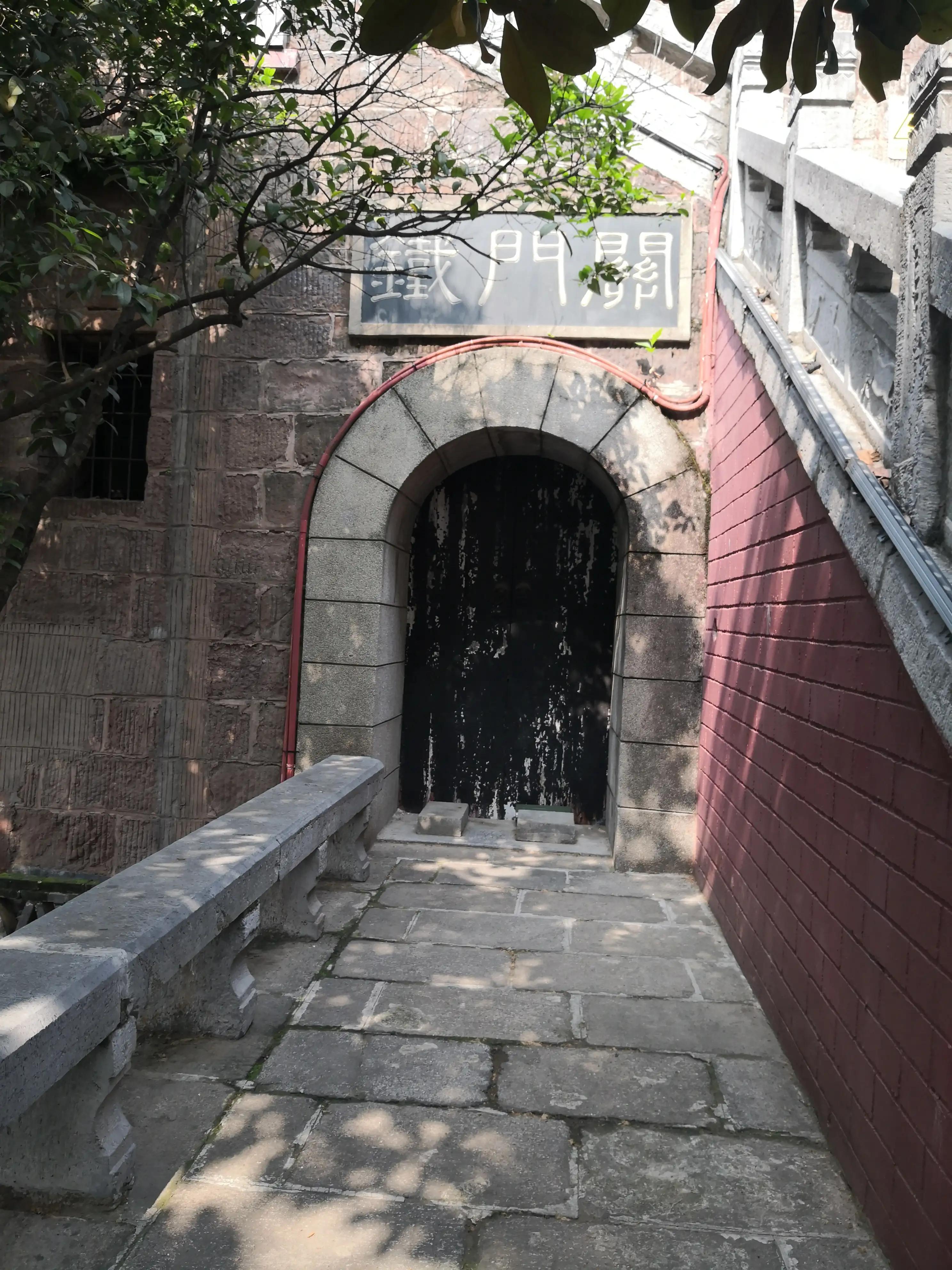 生日礼物原唱,生日礼物江涛