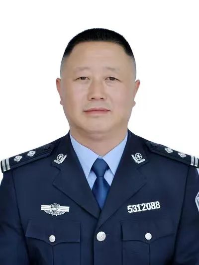 鲜花和掌声永远是送给成功的人,送给唱歌人的鲜花和掌声图片