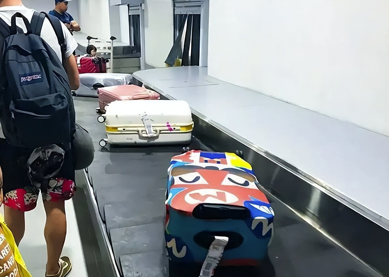 为什么外国人旅行喜欢背包,外国人出门旅行为什么喜欢背包