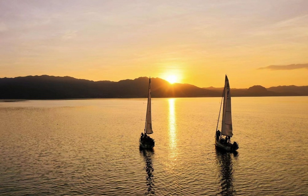 每日一景旅游景点,抚仙湖哪里的日落最美