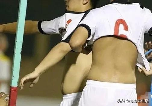 c罗有多极致的自律,c罗重回曼联首秀自律