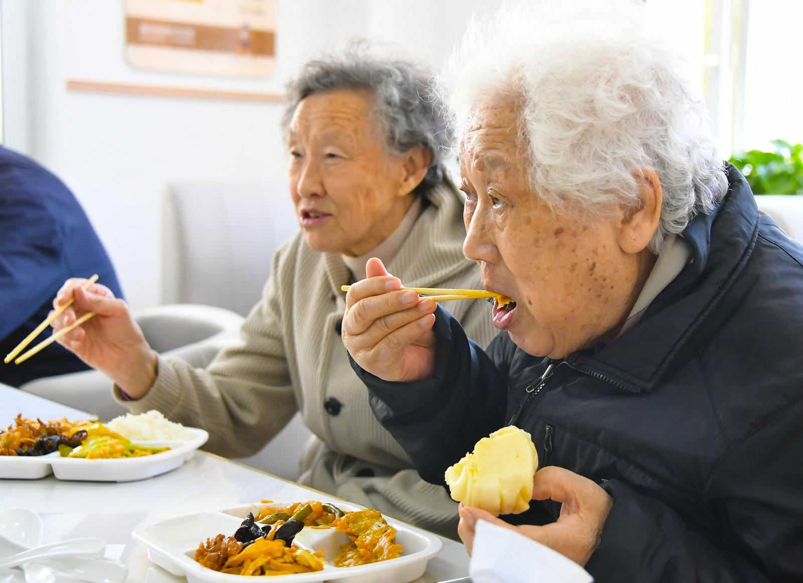 沈阳社区养老食堂,沈阳社区食堂老人免费就餐