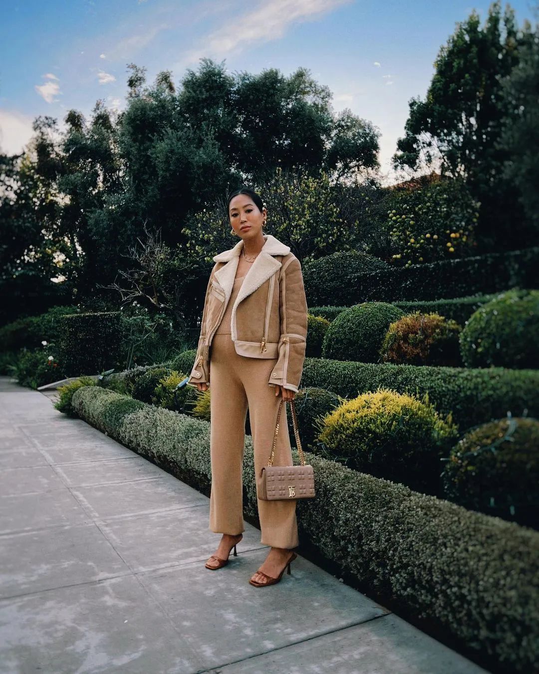 600w人都爱！室内设计师转型时尚博主后，网友：家比穿搭好看