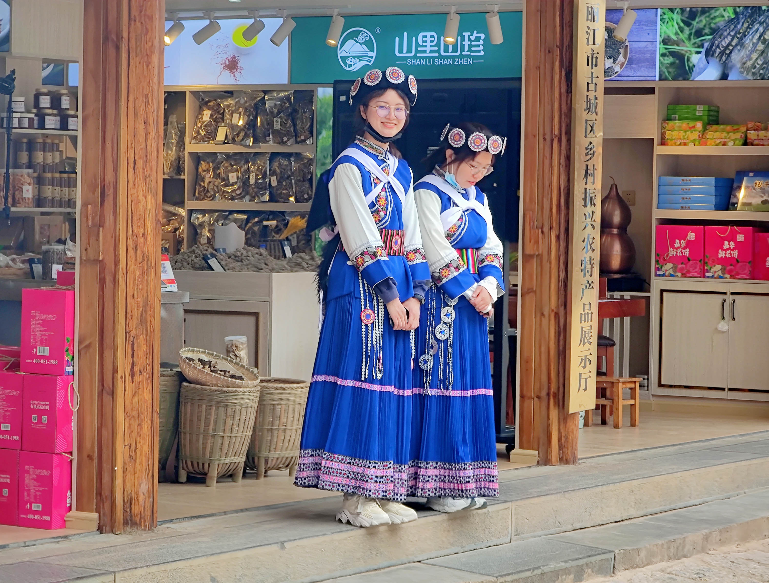 去云南跟团一日游攻略图片大全集,云南跟团六日游攻略大全图片