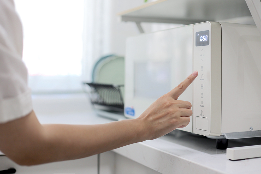 微波炉作为厨房中不可或缺的电器,厨房电器微波炉实用吗