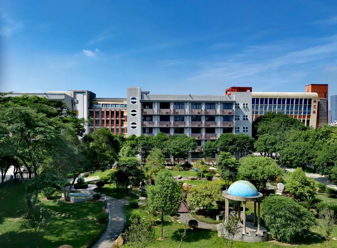 格致中学2019年鼓山校区一本率,格致中学鼓山校区以前的照片