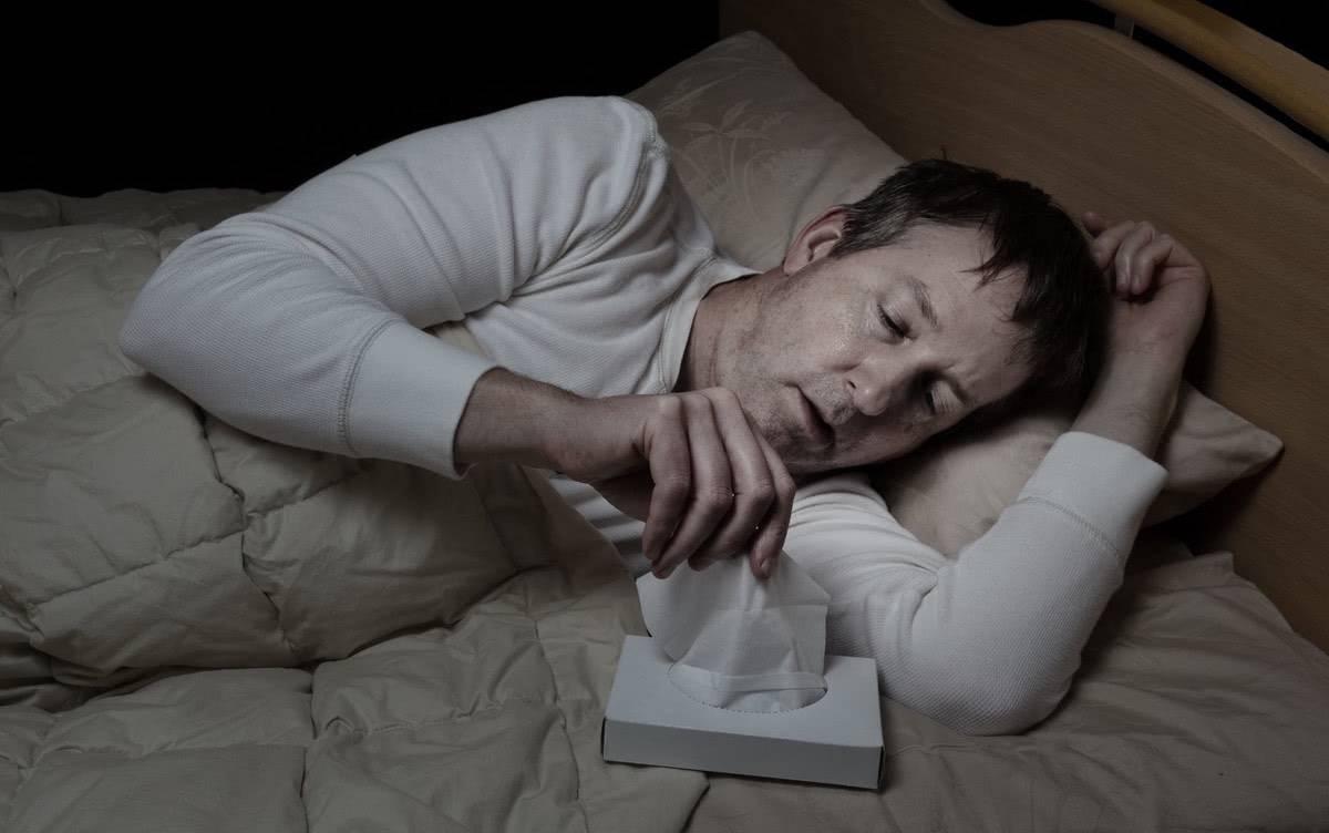 半夜出汗全身湿透是不是阳了,半夜醒来出汗被子湿了