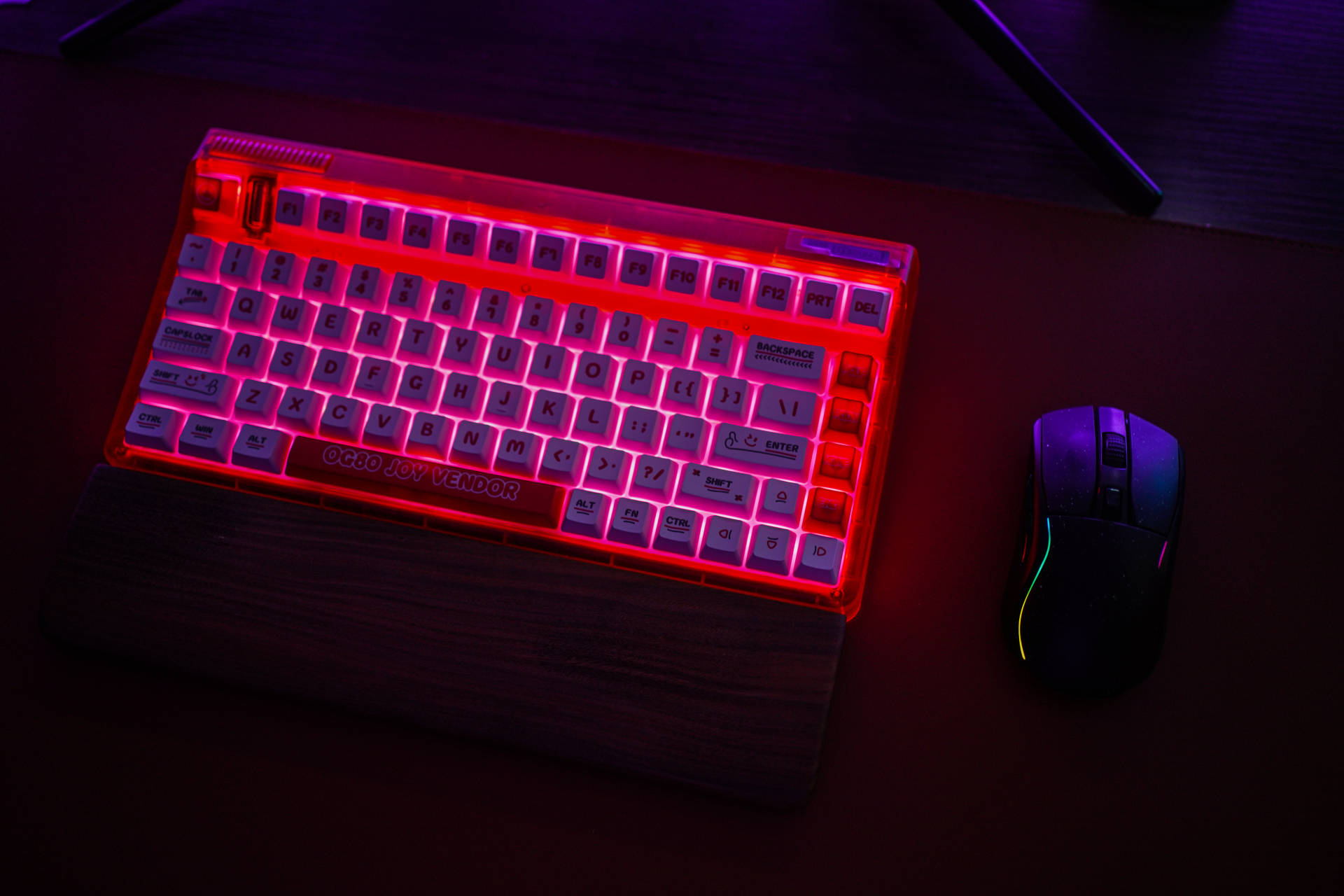 白天生产力晚上爱奇艺，八千字教你打造一键切换主题桌面