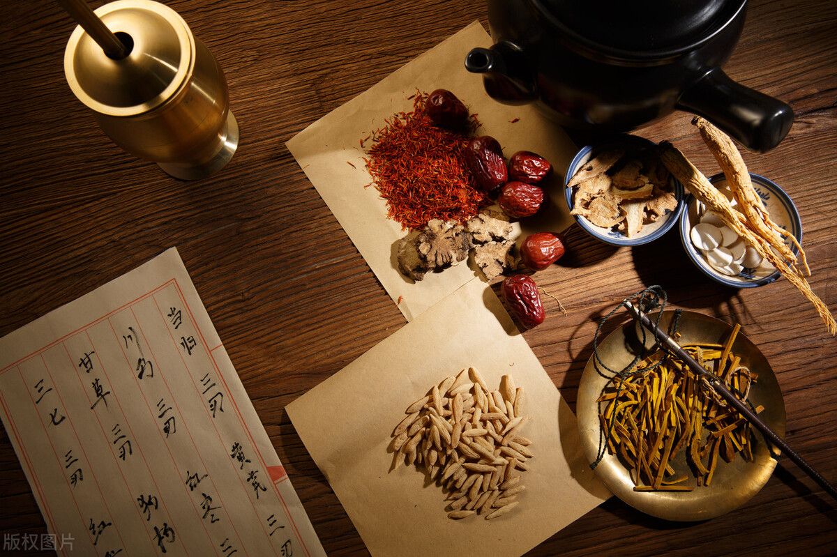 阴虚脱发和肾精亏虚脱发,脱发白发是肾精亏虚吗