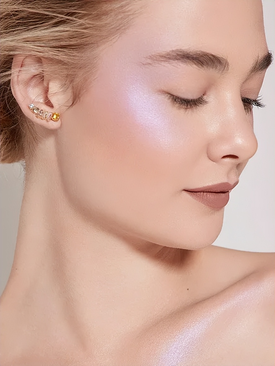 回家过年给母亲带什么护肤品,过年带回家的护肤品怎么携带