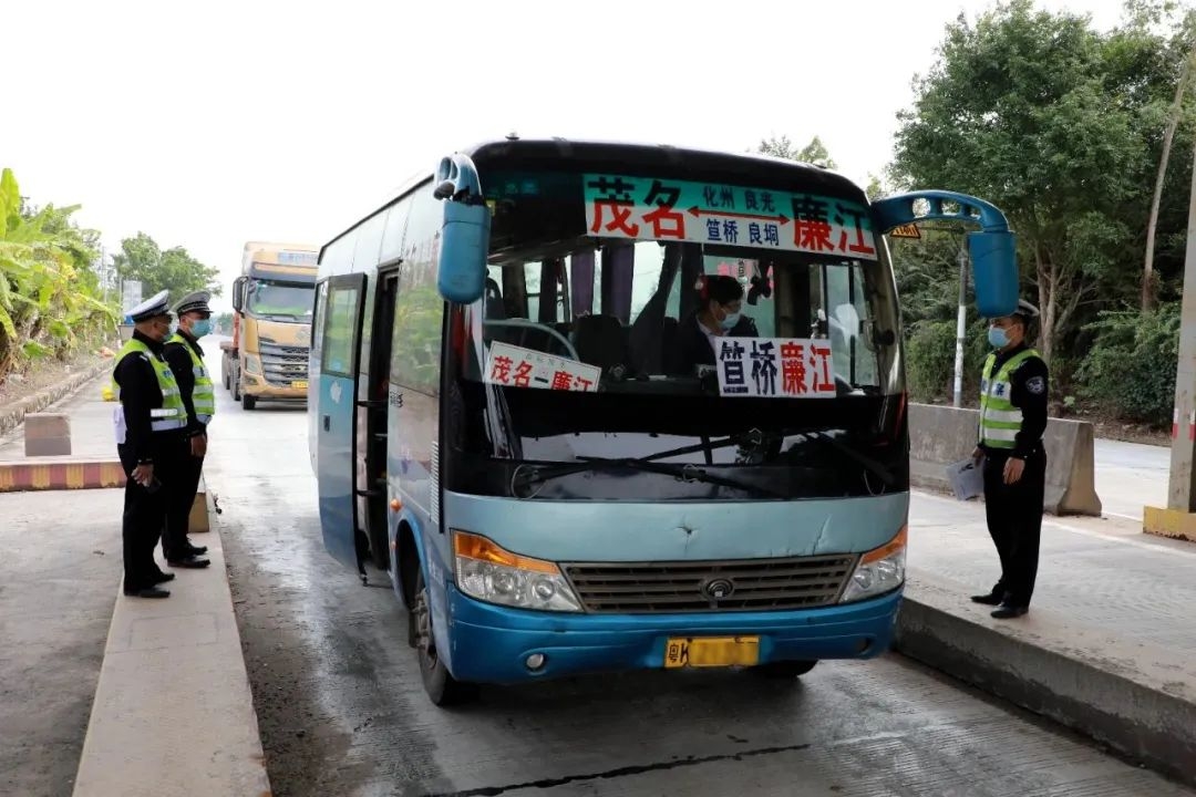 公安局圆满完成春节期间安保任务,我局圆满完成春节安保工作