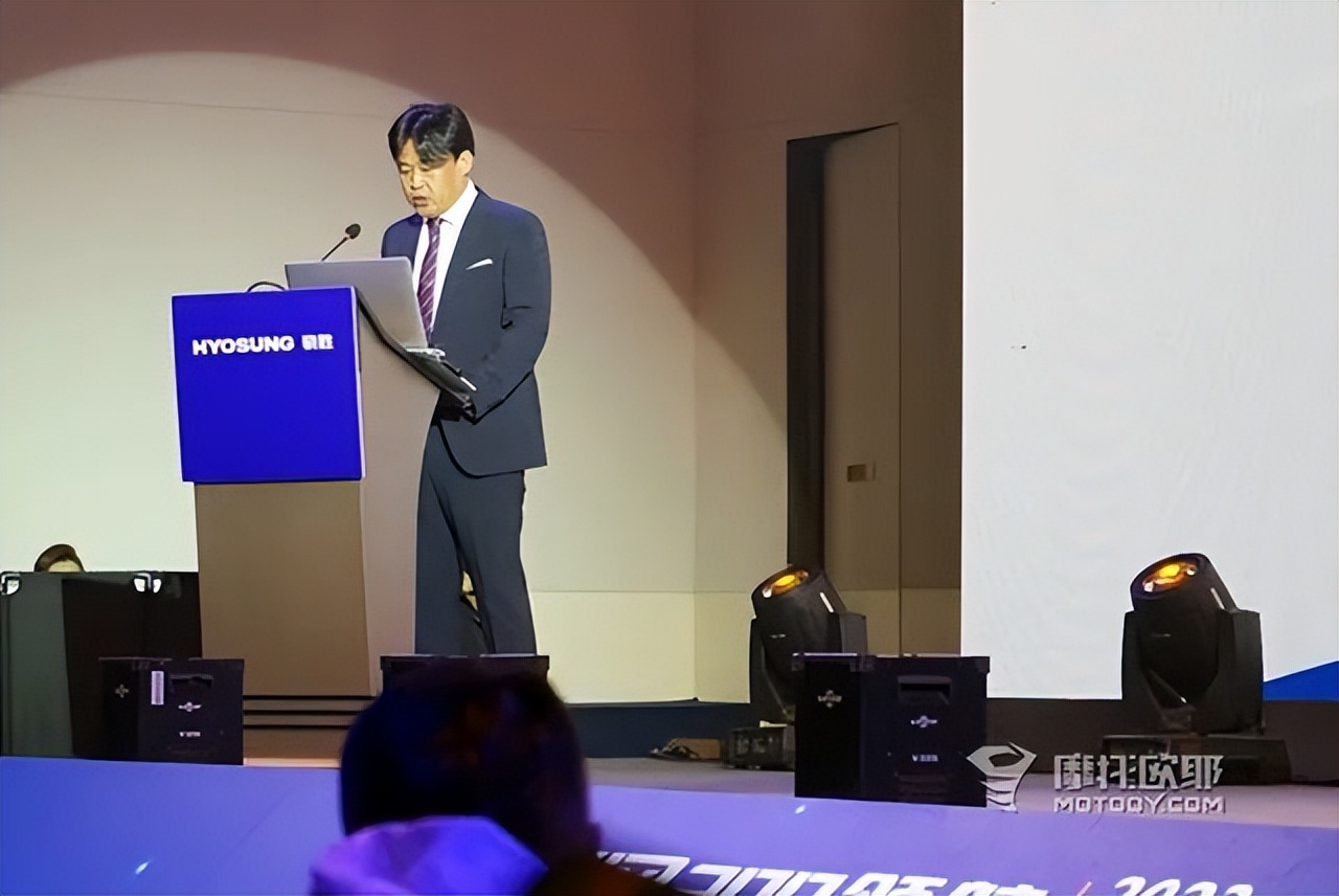 骁胜驯风300单座,骁胜驯风300座高