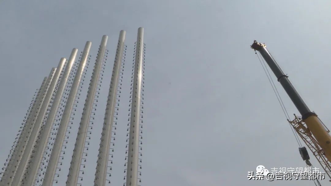 世纪广场21根巨柱被拆除,世纪广场21根柱子被拆除