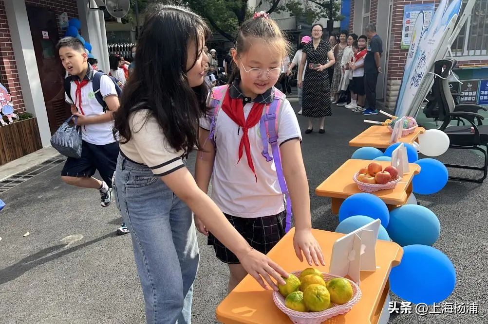 新学期开学第一天小视频,小学生新学期校园开学第一课
