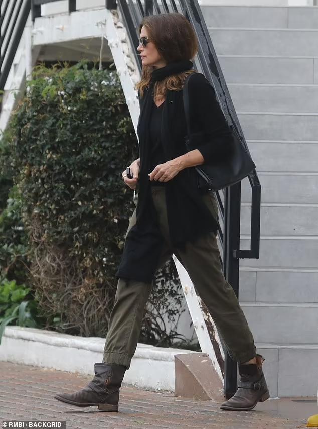 辛迪克劳馥look,辛迪克劳馥55岁