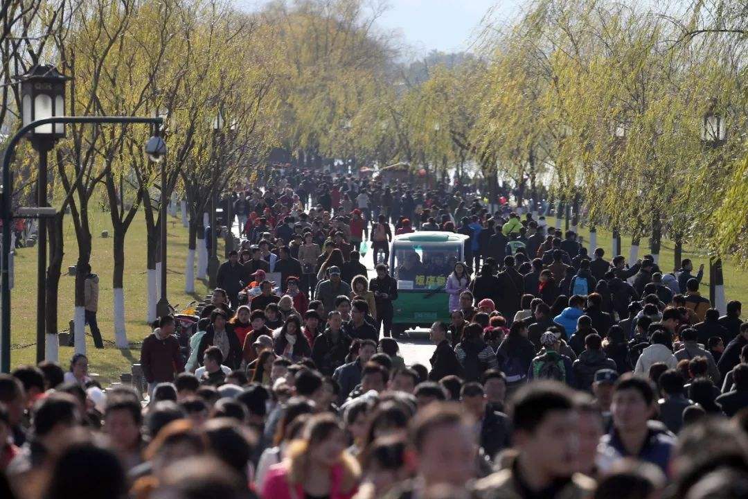 杭州西湖几级景区,杭州西湖景区是世界最大吗