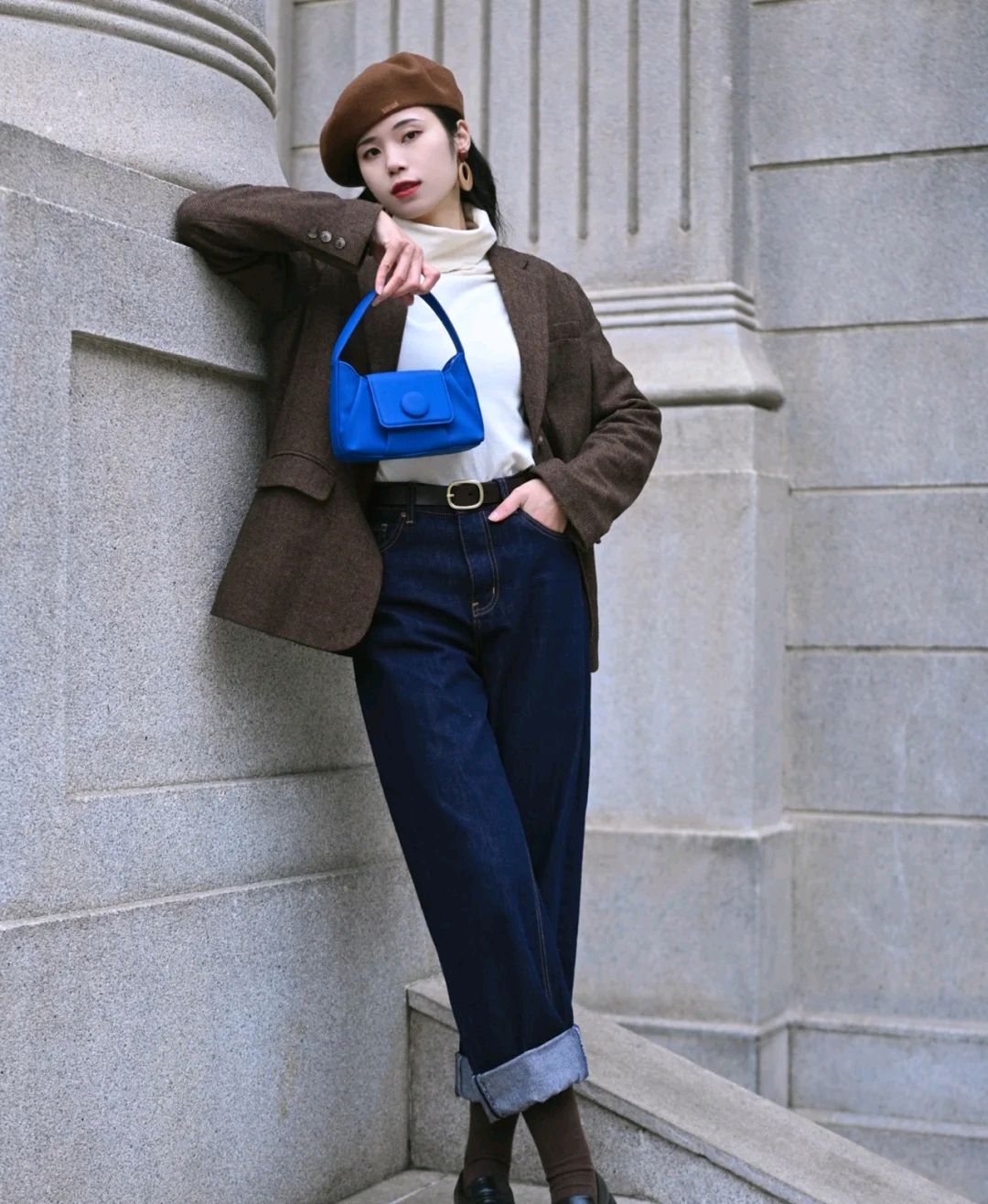 短正式小西装怎么搭配好看,小西装适合搭配什么样的内搭