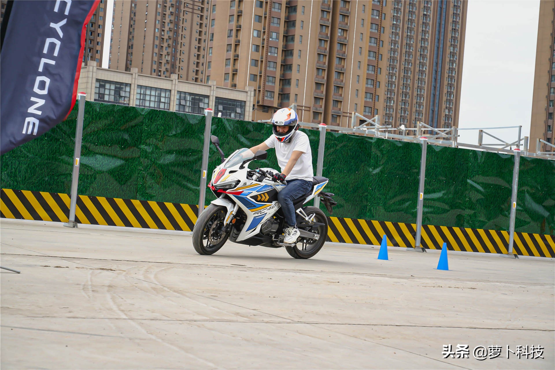 赛科龙rc401跟钱江赛400哪个好,赛400和赛科龙rc401谁更值得入手