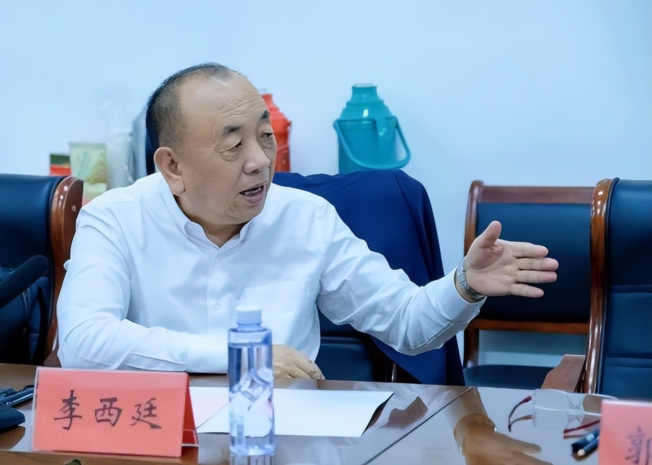 湖南新首富徐航：一天狂赚3.27亿，两年身家暴涨1030亿