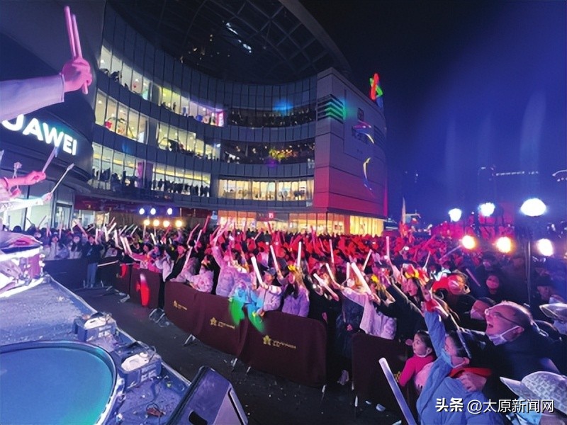 人气旺特色强活力足——走进山西省各地步行街看节日消费新热点