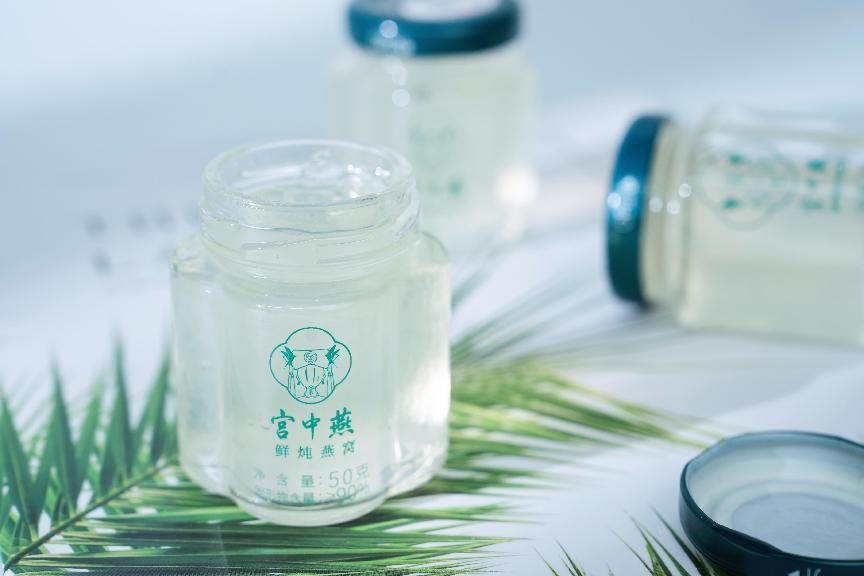 每日精致进补燕窝,时令鲜果燕窝