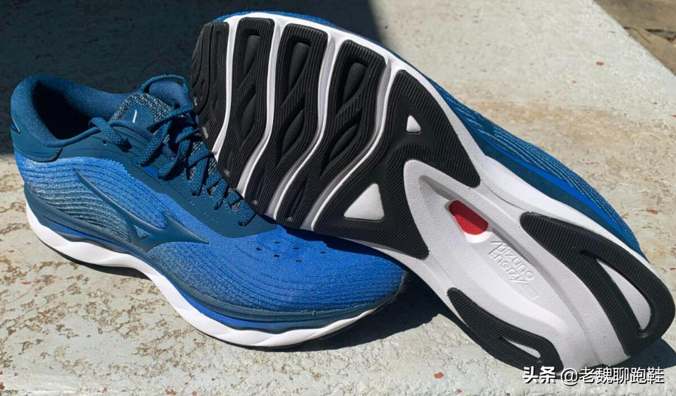 哪款国产跑鞋比较好,国产跑鞋到底哪家更值得入手