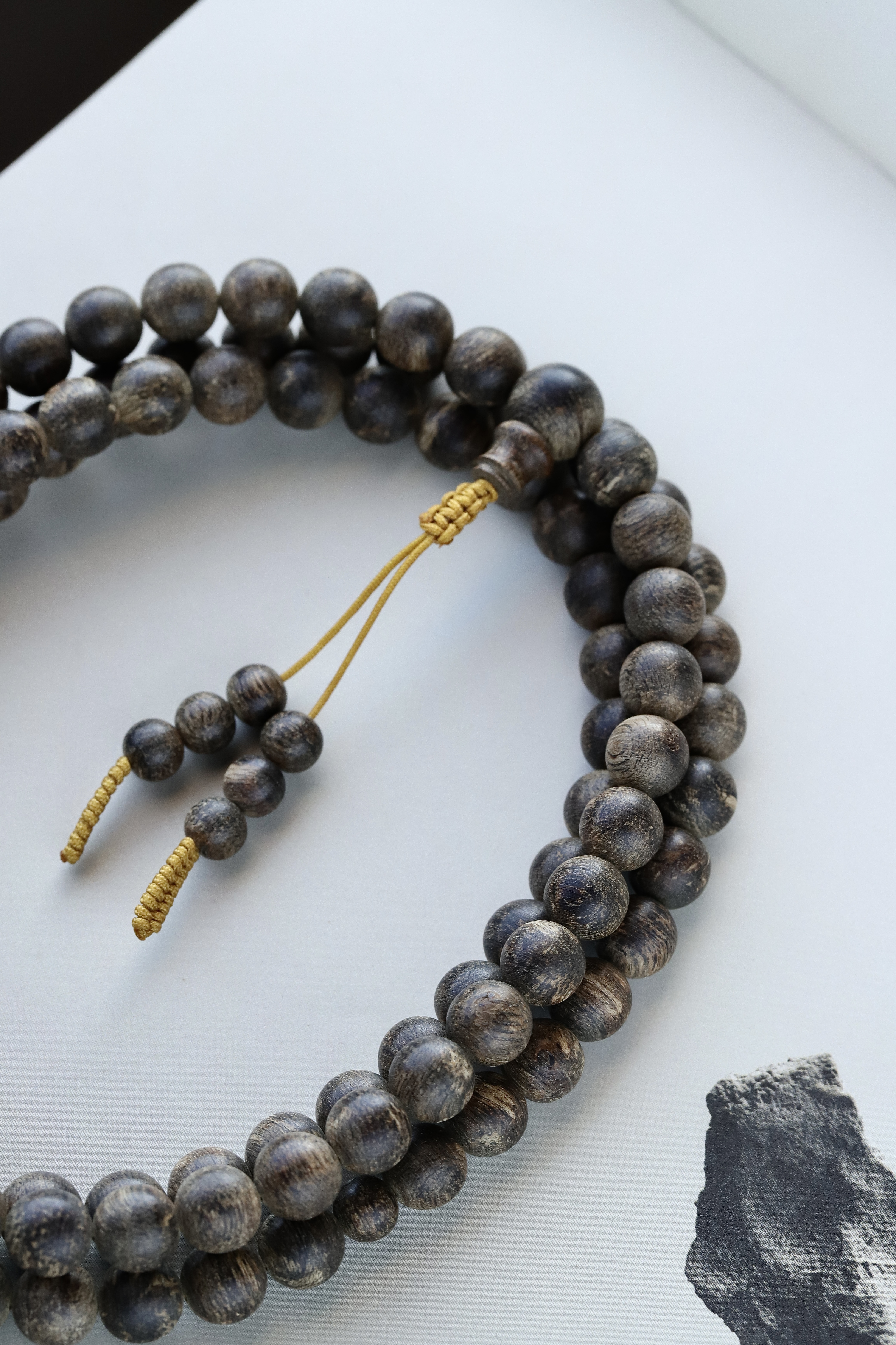 达拉干沉香沉水老料项链,达拉干虎斑纹沉香真能沉水吗