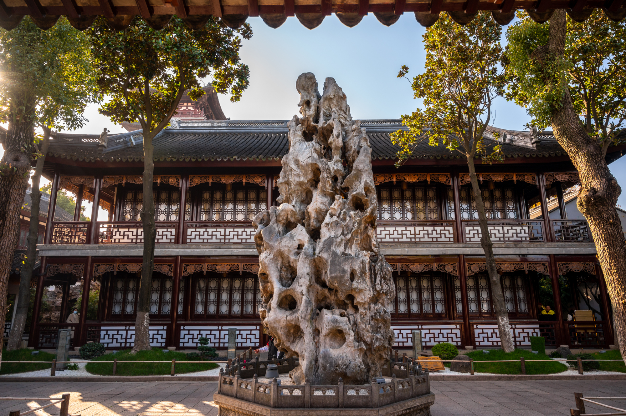 寒山寺千年古刹,苏州千年古刹灵岩寺