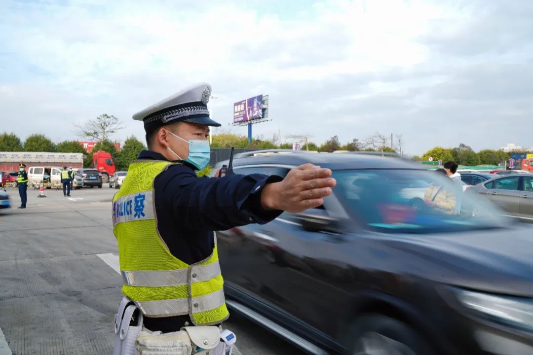 跨年夜多地不举办大型活动,跨年无群众性大型活动