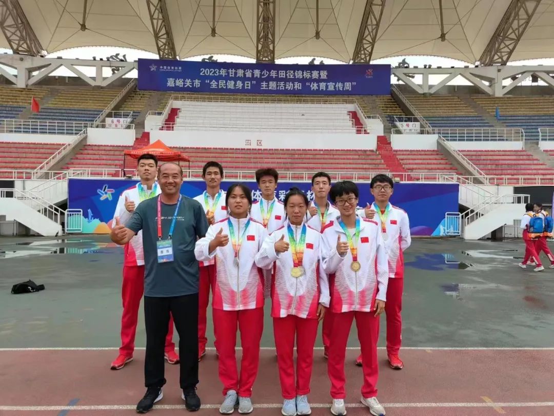 靖远四中田径比赛,靖远四中2017届