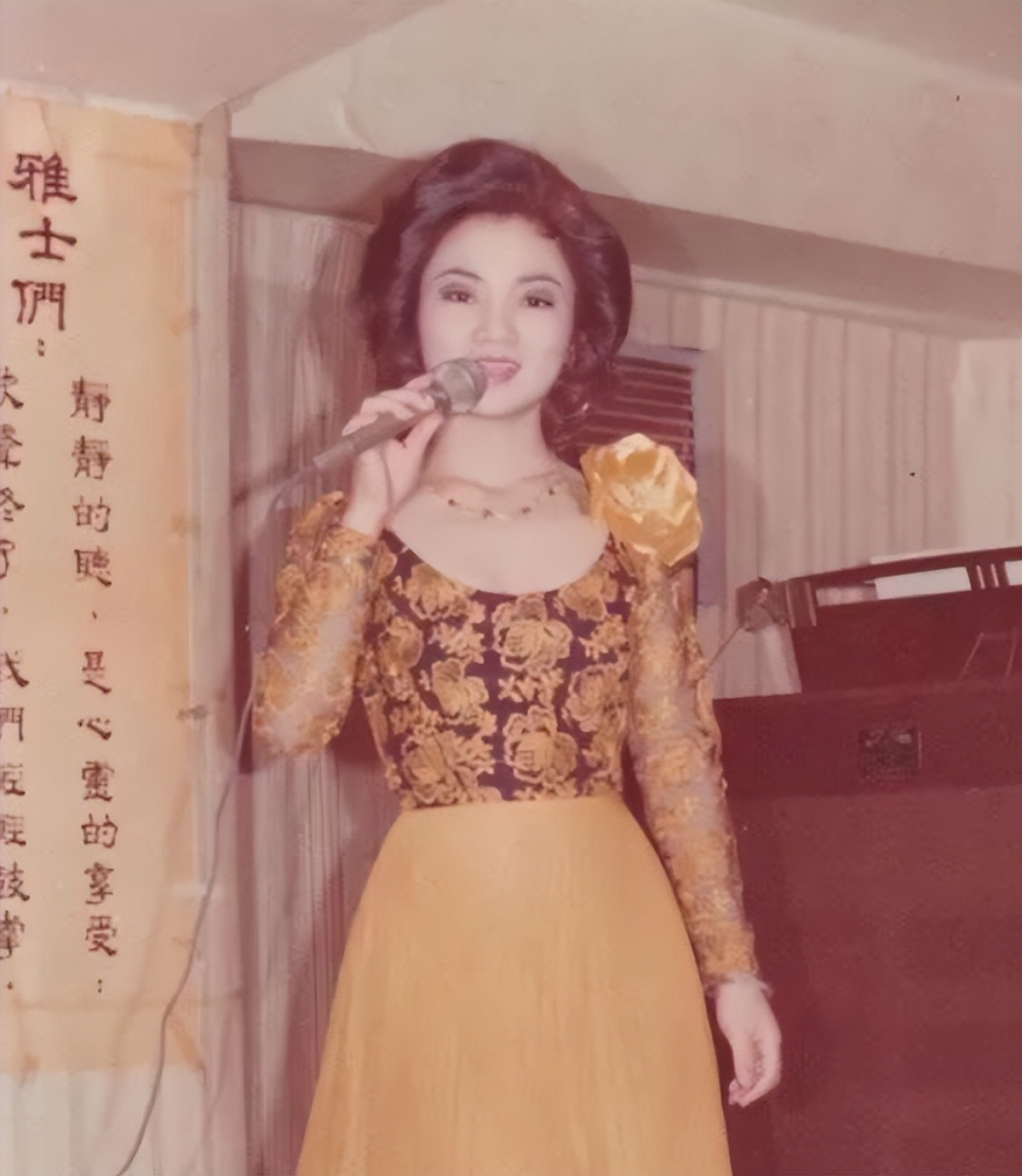 独生女惨死25年，做15次试管、被骗上千万，她是怎么熬过来的…